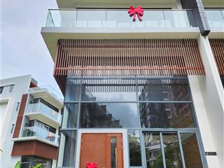 Nhà phố thấp tầng the glen  celadon city  1 hầm+ trệt + 3 lầu. dt 343m2  mua trực tiếp cđt 21tỷ