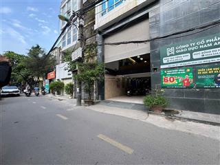 Hoàng cầu  119m toà văn phòng 9 tầng thang máy mt 7.8m, 2 mặt thoáng, kinh doanhgần hồ hoàng cầu