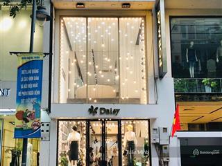 Cho thuê nhà mặt phố huỳnh thúc kháng, diện tích 92m x 4 tầng, mặt tiền 5.3m. giá cực rẻ.