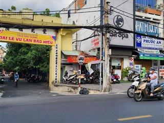 Bán nhà bình thạnh góc 2 mặt tiền ngang 5*18m vị trí đẹp, cực hiếm phan văn trị, p11, chỉ 17.5 tỷ