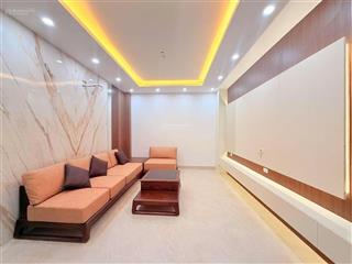 Nhà mới 5 tầng có thang máy, nội thất cao cấp 54m2, mặt tiền 3.9mgiá 12.9 tỷngõ lớn lạc long quâ