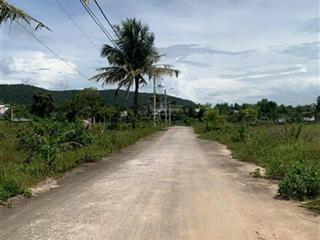 Đất xây nhà vườn đầu tư trục đường 30 tháng 4