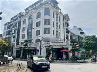 Bán toà nhà lô góc mặt phố yên xá tân triều 220m2, 7 tầng, dòng tiền 180tr/ tháng