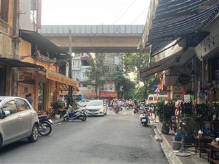 Bán nhà phố quang trung, hà đông , 75m2, 4 tầng , mt5m , vỉa hè , kinh doanh sầm uất .