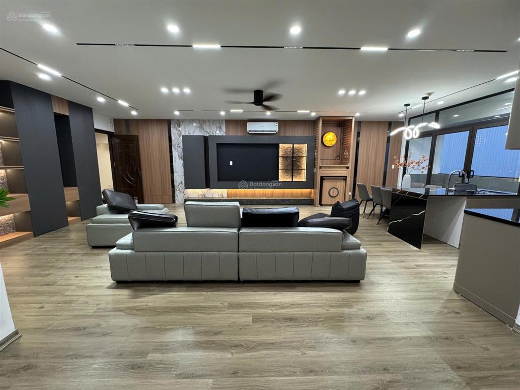 Bán căn hộ chung cư 140m2, full nội thất hiện đại, trung tâm hà đông, 0888 337 ***