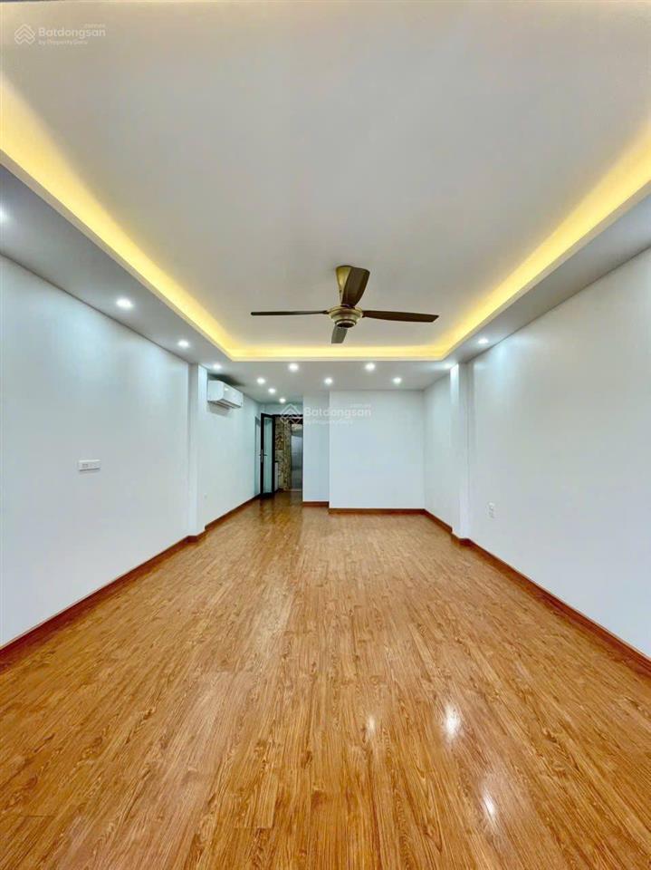 Bán nhà 68m2, 6 tầng thang máy xịn tặng nội thất cao cấp vị trí đắc địa bắc từ liêm, 16 tỷ