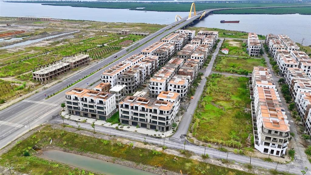 Flc trop 75m2 giá 18tr/m2 đất. đủ điều kiện nhận nhà ngay 0886 789 ***