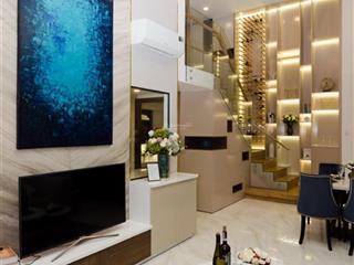 Bán căn hộ lửng 3 phòng ngủ, view landmark, hướng đông nam, 99m2, giá 4.1 tỷ