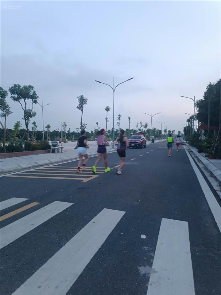 Bán đất yên mỹ 63m2, mặt tiền 4m, ô tô đỗ, giá 7.35 tỷ