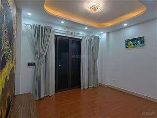 Bán nhà 42m2, mặt tiền 4m, 4 tầng cổ điển, tứ hiệp, ô tô đỗ cổng