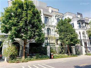 Cho thuê biệt thự. dt 135m2, 4t, mt 8,5m, full nội thất, cạnh hồ 24,5ha. giá 25 triệu/tháng