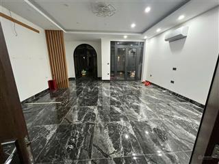 Cực hiếm!!! cho thuê nhà mặt đại lộ lớn, 515m2 sàn 5 tầng, chỉ 35tr/th