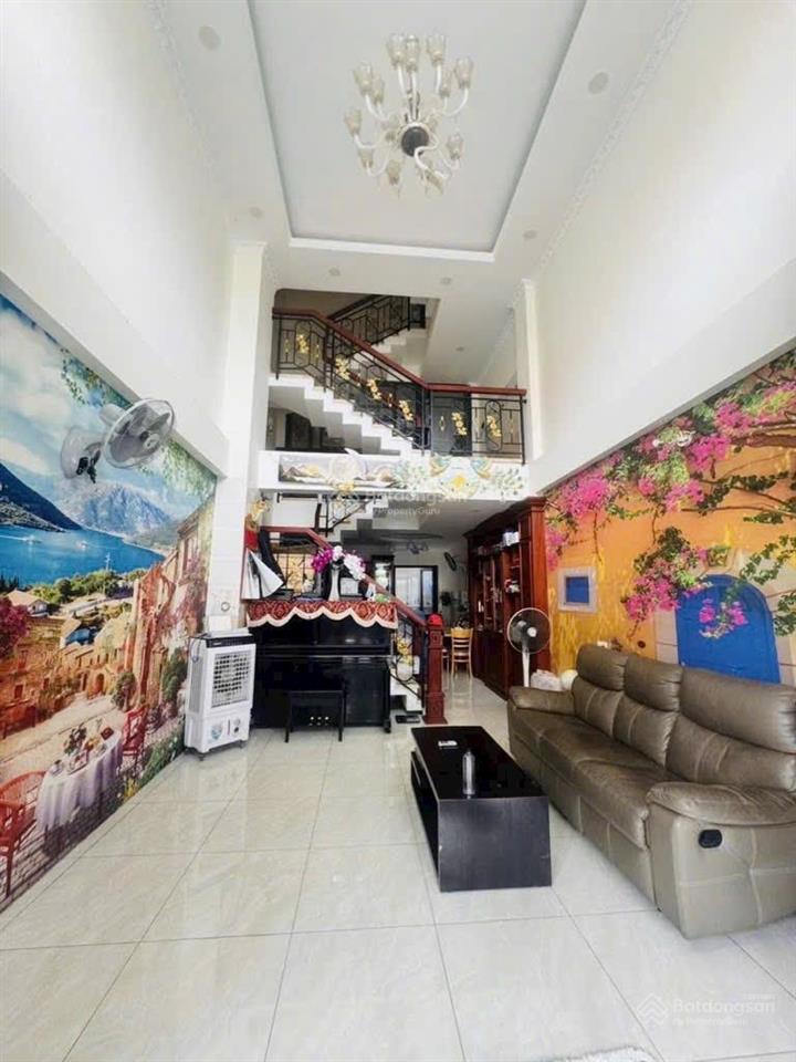 Nhà 5 tầng tân thới nhất, q12 ngay chợ tân phú cường phan văn hớn. hẻm 8m ôtô vào nhà, 20m ra mt