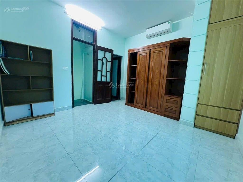 Bán nhà cạnh đh ngoại thương 6 tầng 3 ngủ lô góc ngõ thông đẹp 6.86 tỷ