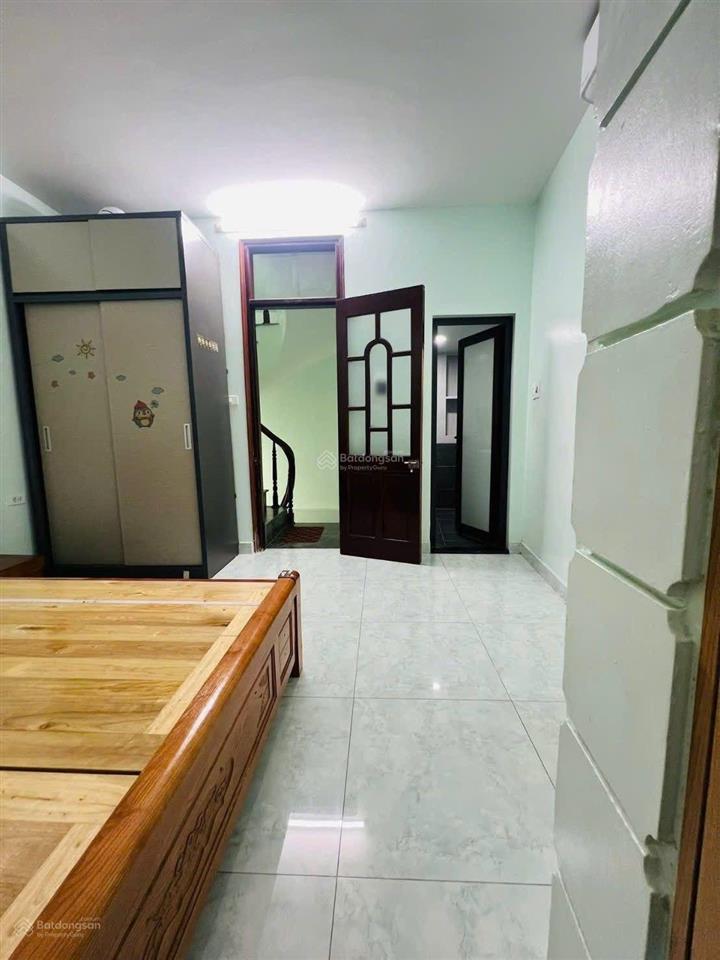 Bán nhà cạnh đh ngoại thương 6 tầng 3 ngủ lô góc ngõ thông đẹp 6.86 tỷ