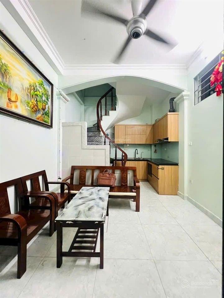 Bán nhà cạnh đh ngoại thương 6 tầng 3 ngủ lô góc ngõ thông đẹp 6.86 tỷ