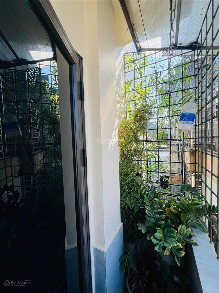 Bán nhà cạnh đh ngoại thương 6 tầng 3 ngủ lô góc ngõ thông đẹp 6.86 tỷ