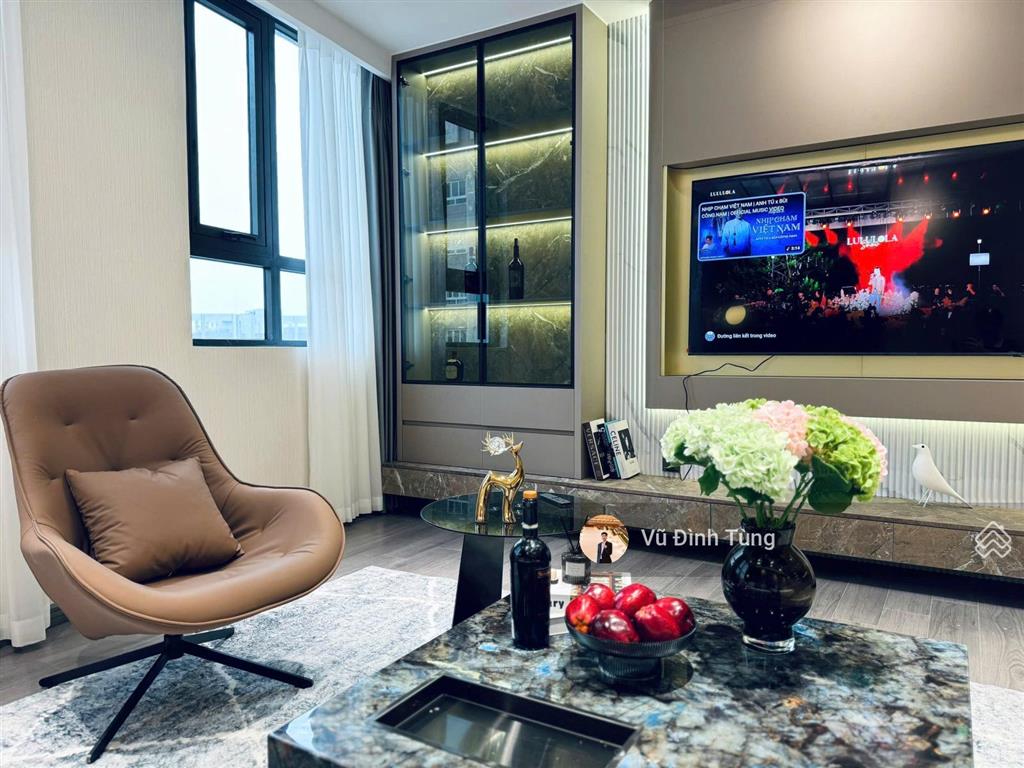 Bán cc vinaconex 1, khuất duy tiến, 10,2 tỷ, 116m2, 3pn, đầy đủ nội thất,2 slot ô tô, nhà sửa mới