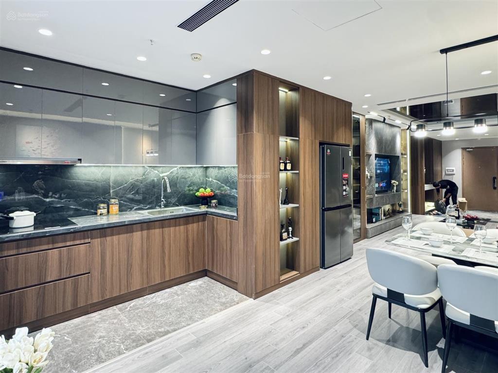 Chính chủ bán gấp căn hộ cc bamboo airways tower, 10,5 tỷ, 96m2 hàng hiếm tại cầu giấy, hn