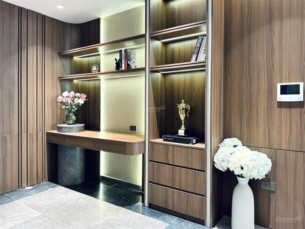 Chính chủ bán gấp căn hộ cc bamboo airways tower, 10,5 tỷ, 96m2 hàng hiếm tại cầu giấy, hn