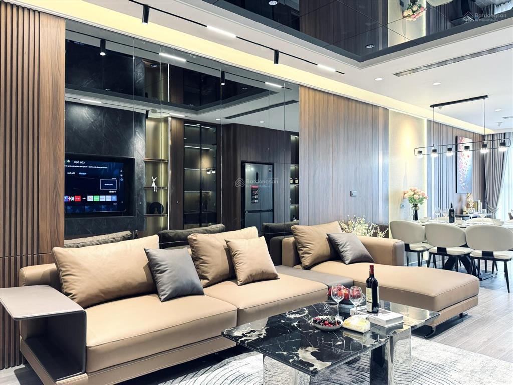 Chính chủ bán gấp căn hộ cc bamboo airways tower, 10,5 tỷ, 96m2 hàng hiếm tại cầu giấy, hn