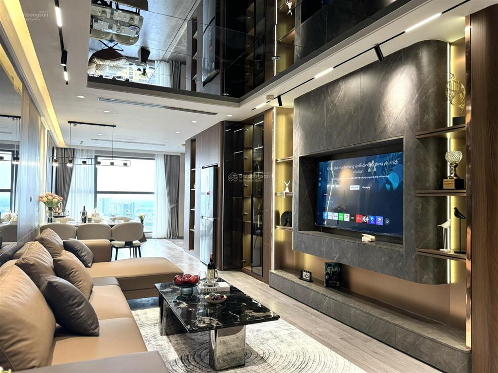 Chính chủ bán gấp căn hộ cc bamboo airways tower, 10,5 tỷ, 96m2 hàng hiếm tại cầu giấy, hn