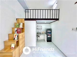 Sát bên cầu nguyễn văn cừ quận 1