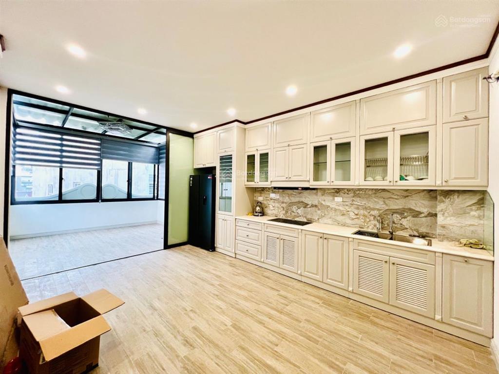 Siêu hiếm phân lô lê văn lương ô tô tránh bàn giao thô 4 tầng 100m2 x mặt tiền 6,6m x 30 tỷ