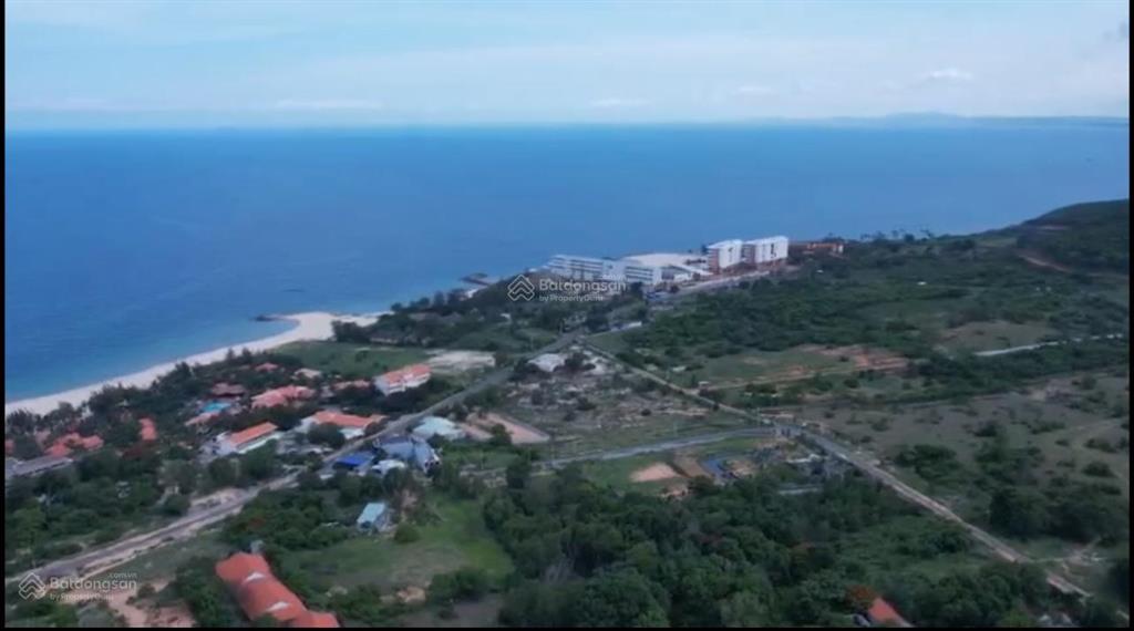 Bán 2.000m2 đất ven biển khu tập trung nhiều resort phú hài giá chỉ 9,9tr/m2