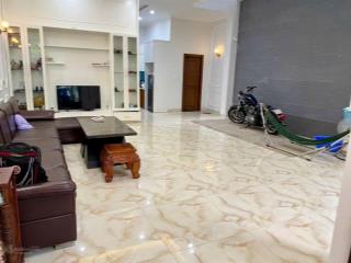 Nhà mặt tiền 2 tầng giá tốt đẹp như vila gần bệnh viện lê văn thịnh, quận 2