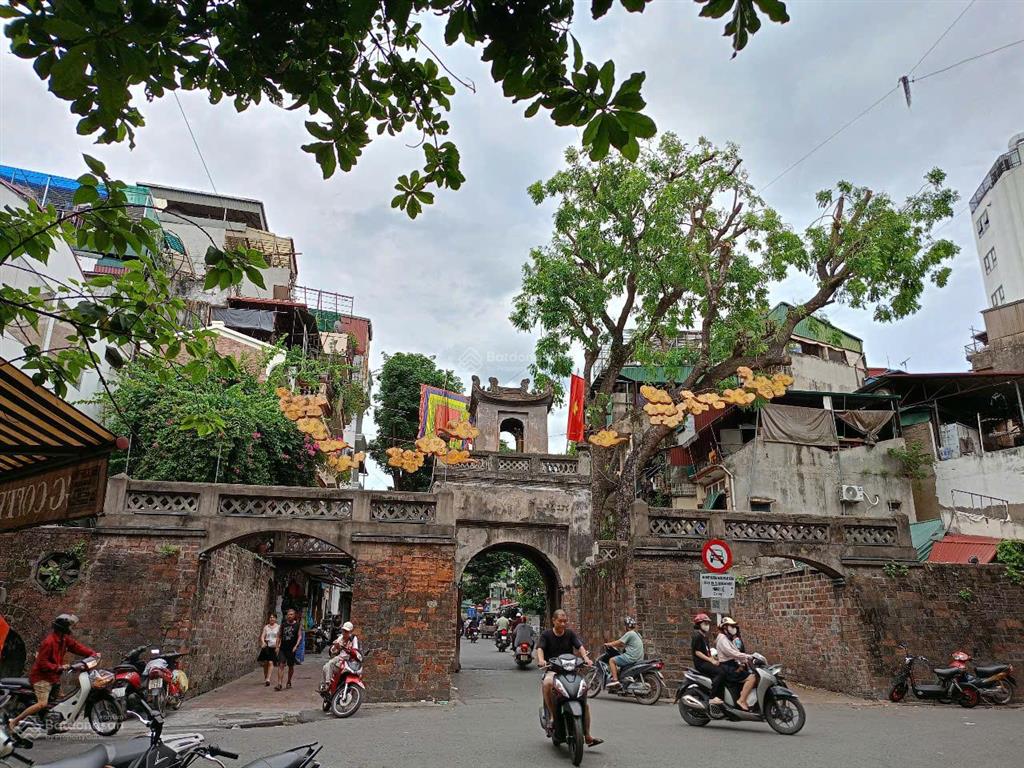 Vị trí vàng! chính chủ nhà mặt phố hàng chiếu, quận hoàn kiếm hn! cơ hội đầu tư kd giữa lòng thủ đô