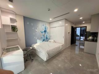 Căn hộ stu 3,3tỷcực hiếm giá hợp lí nhất thị trường hiện này  em hiếu 0948 868 ***