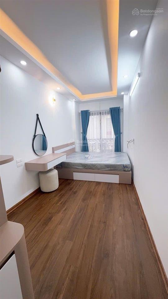 Bán nhà đẹp, 2 thoáng trước sau, tại phố tôn thất tùng ( d/t 30m2 , 5 tầng) giá 7,8tỷ