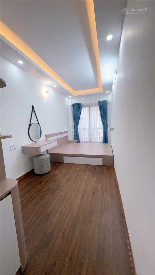 Bán nhà đẹp, 2 thoáng trước sau, tại phố tôn thất tùng ( d/t 30m2 , 5 tầng) giá 7,8tỷ