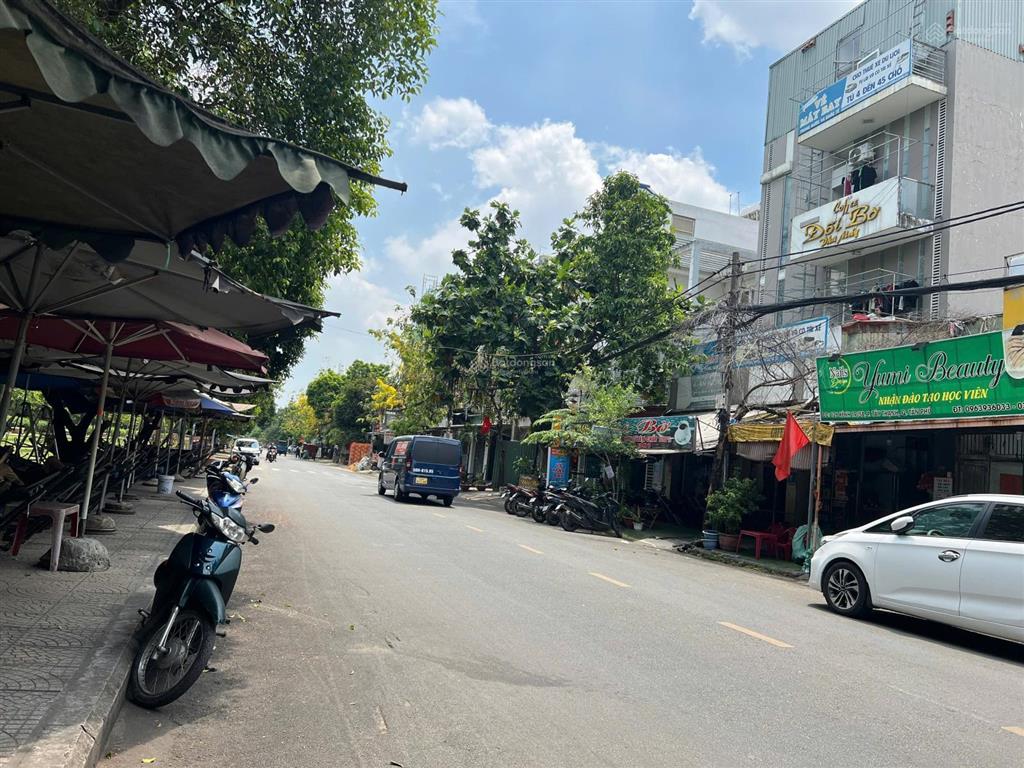 Đất 100m2 mặt tiền kd đường 19/5b, đối điện công viên, full thổ cư (4x25m). chỉ 10.9 tỷ tl