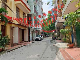 Gia đình cần bán nhà 51m2 x 5t phố chùa láng, ô tô tránh, kinh doanh vp, sổ vuông. giá bán 18 tỷ