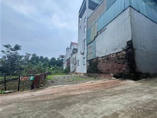 Chính chủ bán đất hoà lạc, dt 98.5m2 x mt 6m tại xã phú cát, sát viettel, fpt. giá 2.15 tỷ sđcc