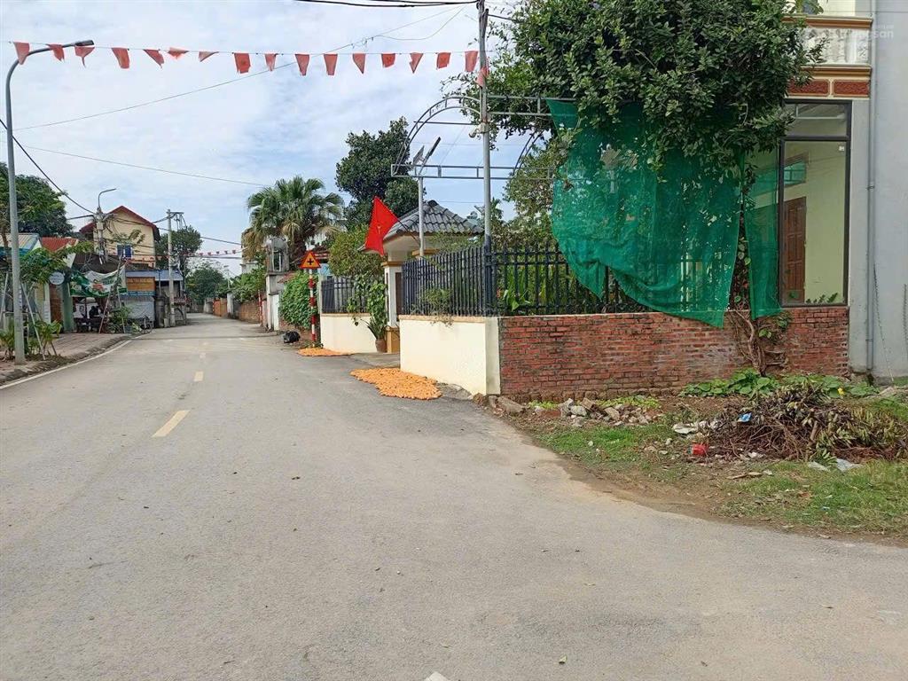 Bán đất lô góc 108m2 tại thôn 7 tân xã, gần đh fpt cạnh khu cnc hòa lạc, đường liên xã. giá 4.8 tỷ