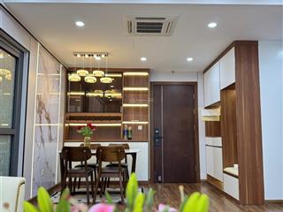 Độc quyền duy nhất căn góc tầng trung tòa 17t7 full nt nhập khẩu