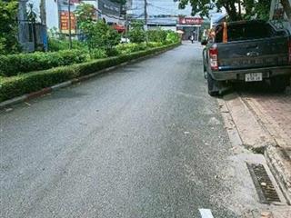 BÁN ĐẤT GẦN NGÃ BA MỸ THÀNH, Q9 - NGANG KHỦNG 10M- 110M2 - HXH 5M- 3 TỶ X