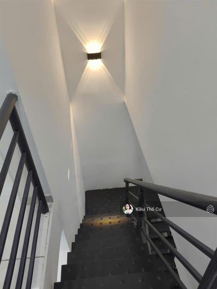 Bán nhà riêng hoàng hữu nam, tân phú, quận 9, 3,3 tỷ, 36m2, 2pn, 2wc, hot!