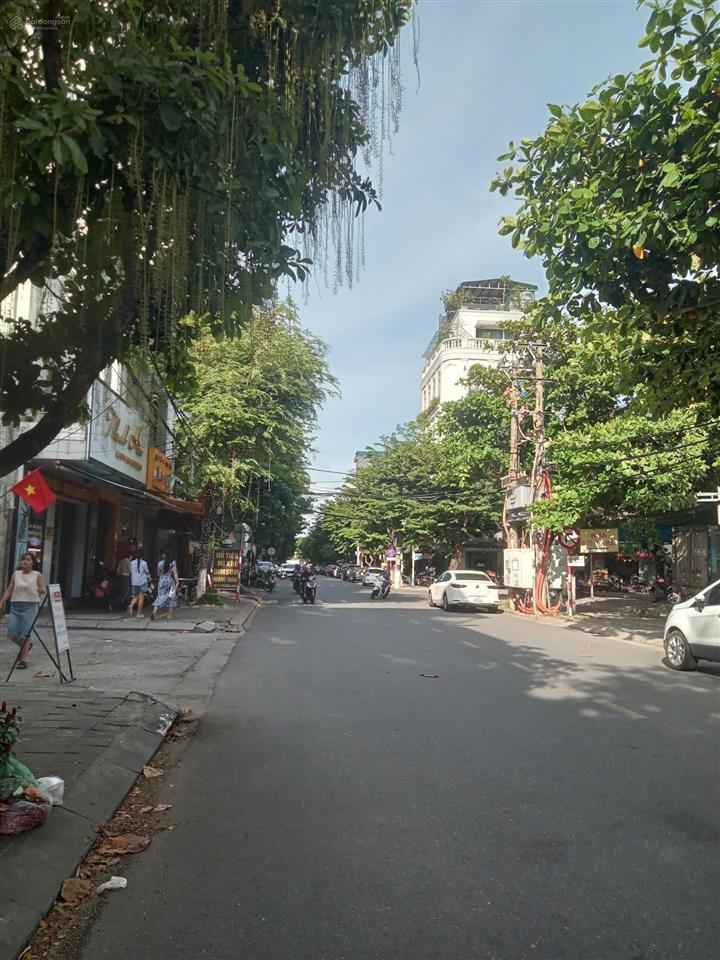 Lô góc 1000m2 quận hải châu, đà nẵng gần bến du thuyền sông hàn giá 160 triệu/m2