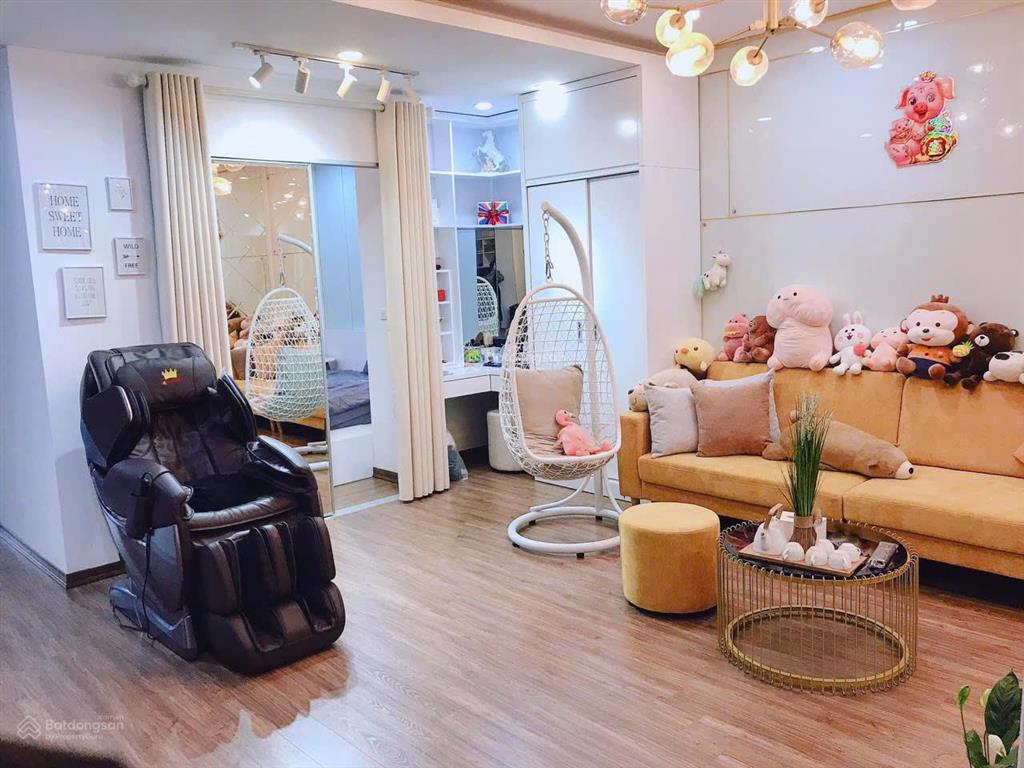 Bán căn 1 phòng ngủ royal park 48m2, đầy đủ nội thất cho thuê 10tr/th ngay