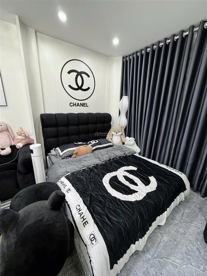 Bán golden park, diện tích 35m2, thiết kế 1 phòng ngủ vệ sinh, đầy đủ nội thất đẹp