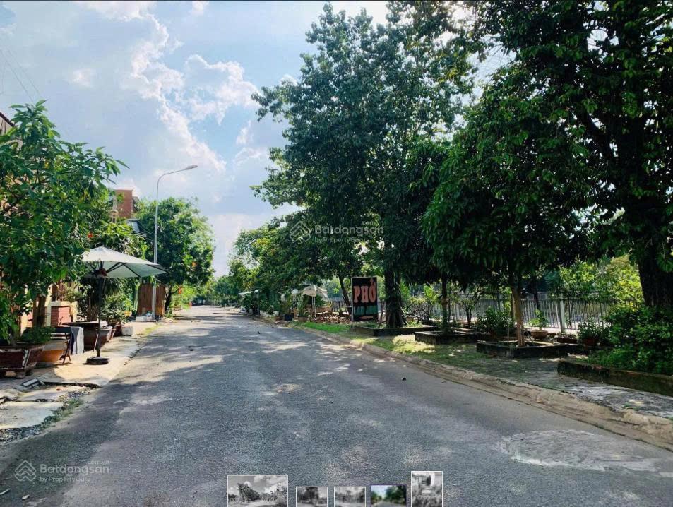 Bán lô đất biệt thự view sông đường số 52,p,bình trưng đông,tp thủ đức( q2 cũ).dt,11x15m,giá 23tỷ