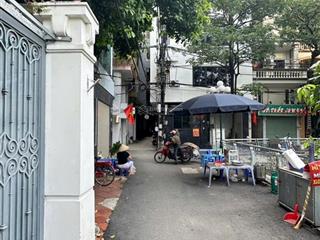 Bán toà nhà 6 tầng khu chia lô trung hoà nhân chính  dt 80m  giá 34 tỷ .   0981 552 ***