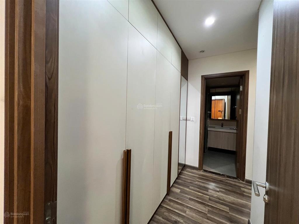 Cho thuê dài hạn căn hộ 2pn full nội thất nhà đẹp, ban công đông nam, check in ngay