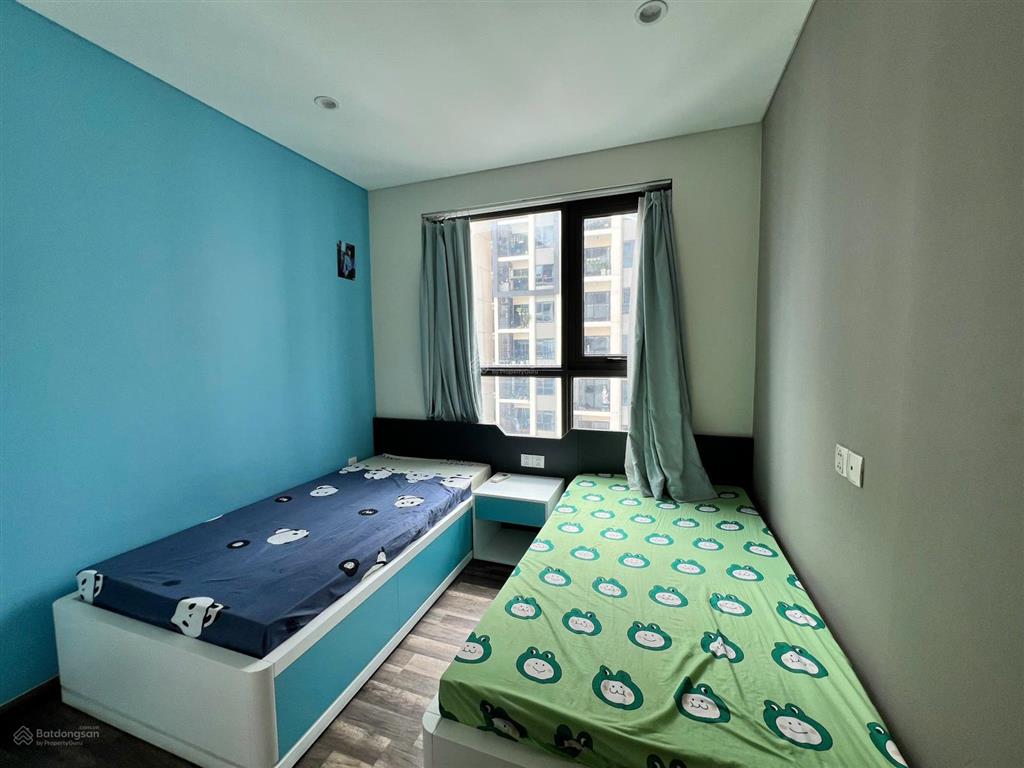 Cho thuê dài hạn căn hộ 2pn full nội thất nhà đẹp, ban công đông nam, check in ngay