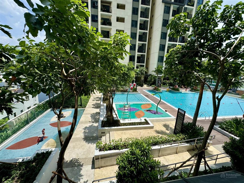 Căn hộ nội thất cơ bản cho thuê tại hà đô centrosa, quận 10