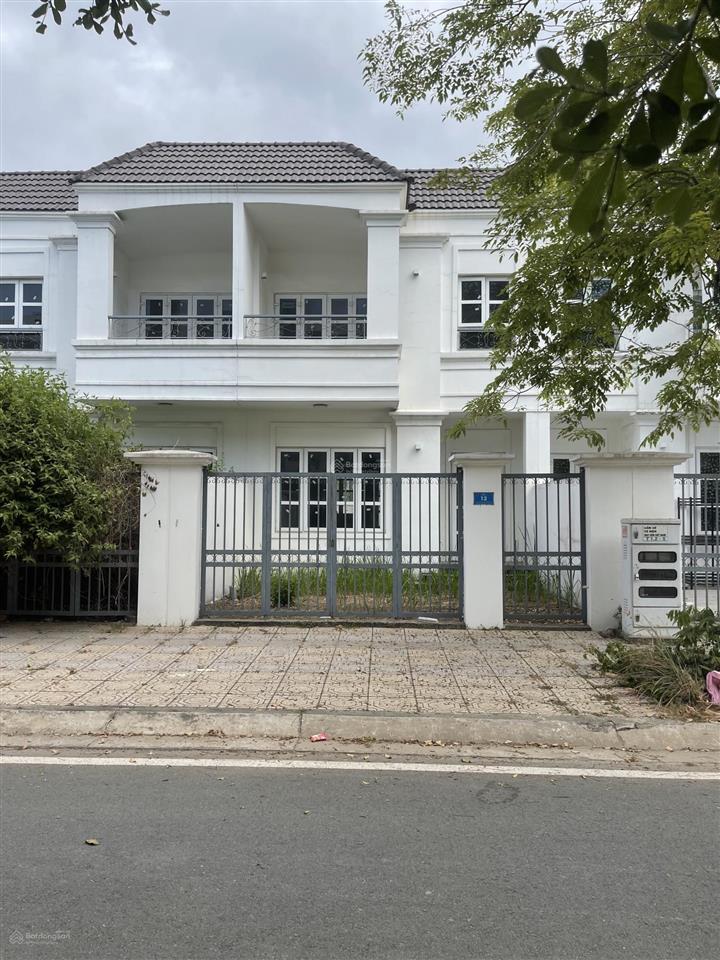 Bán nhà 1 trệt 1 lầu, 6x22,5 135m2, giá 6 tỷ, shr, dự án thăng long home hiệp phước